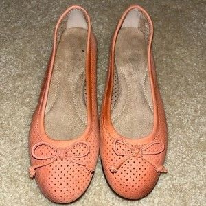 Orange Flat Aerosoles